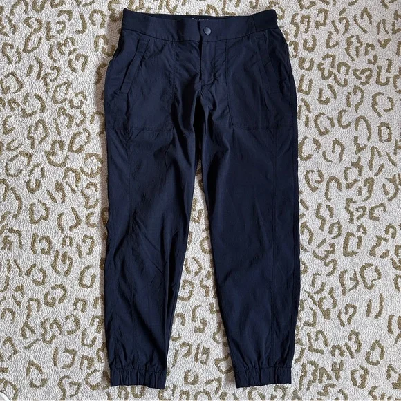 Athleta Trekkie Jogger 2.0, Black, 4 Petite - Picture 2 of 9